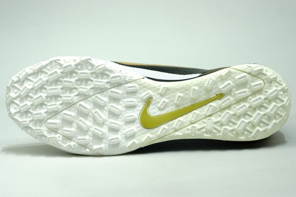 đen trắng đồng (6)